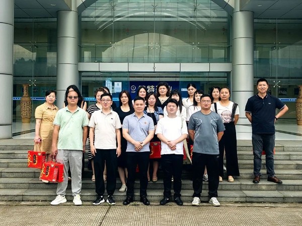 【動態健特】揚州寶應揚安電子商務中心團隊一行蒞臨公司參觀學習